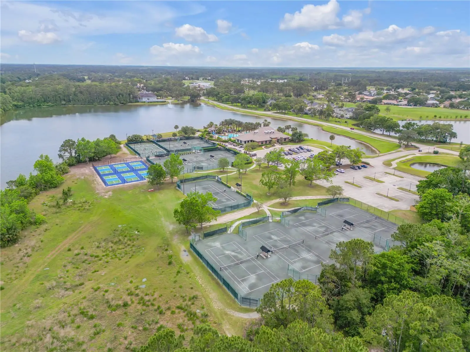 648 Southlake Drive, FL
