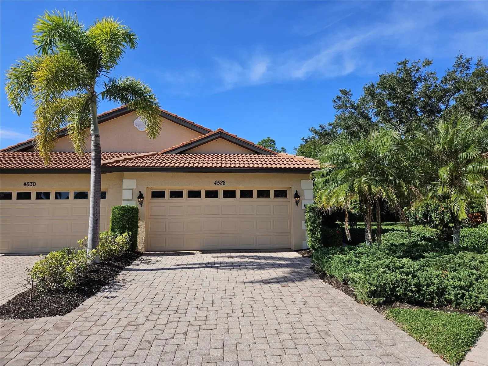 4528 Cancello Grande Ave