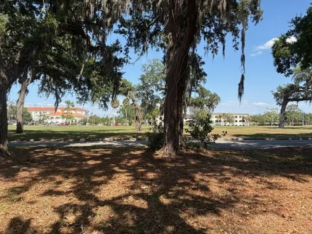 112 Lockmoor Avenue, FL