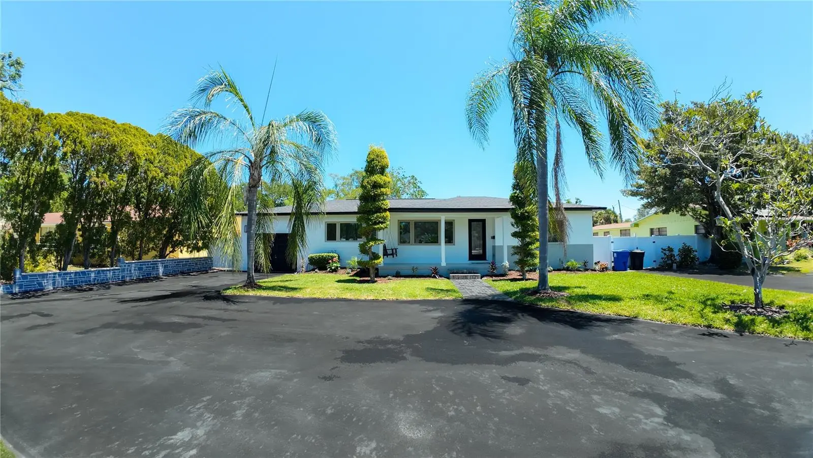 936 Alcazar Way, FL