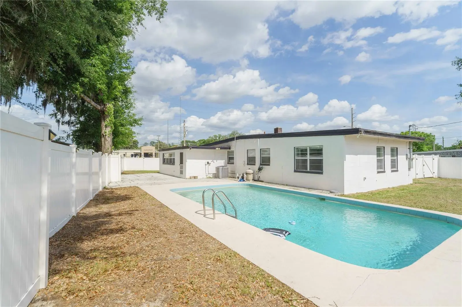 3523 6th Street, FL