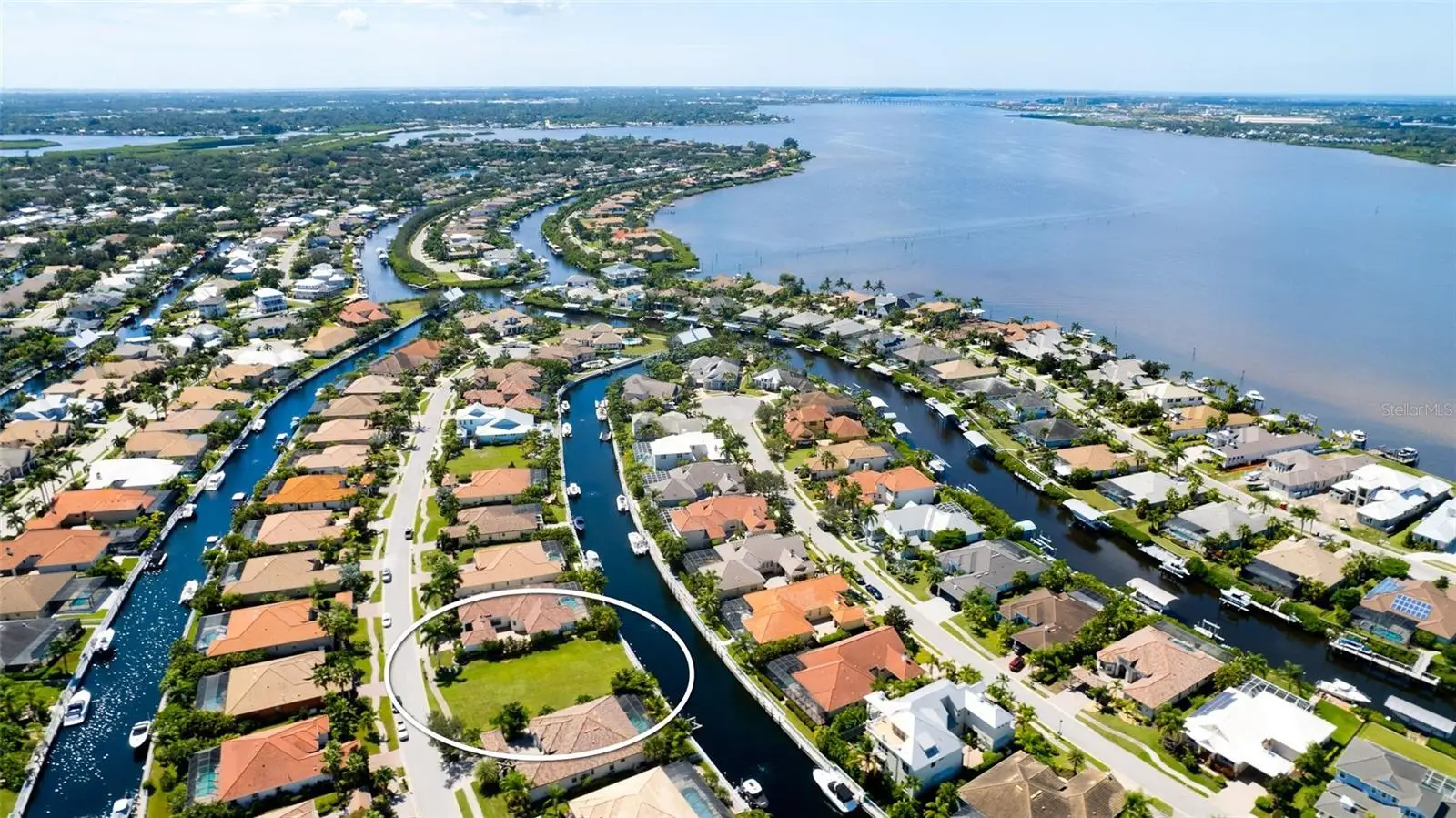 540 Mast Drive, FL