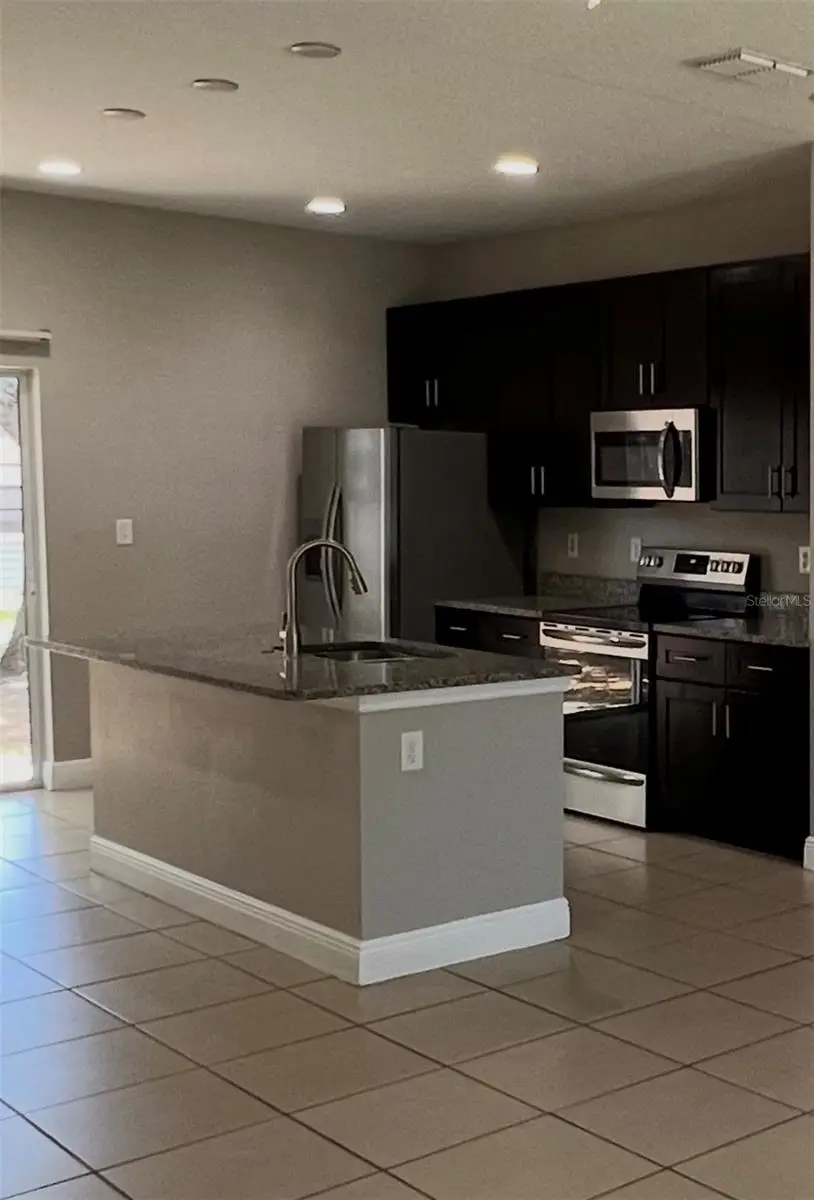 528 Finch Lane, FL