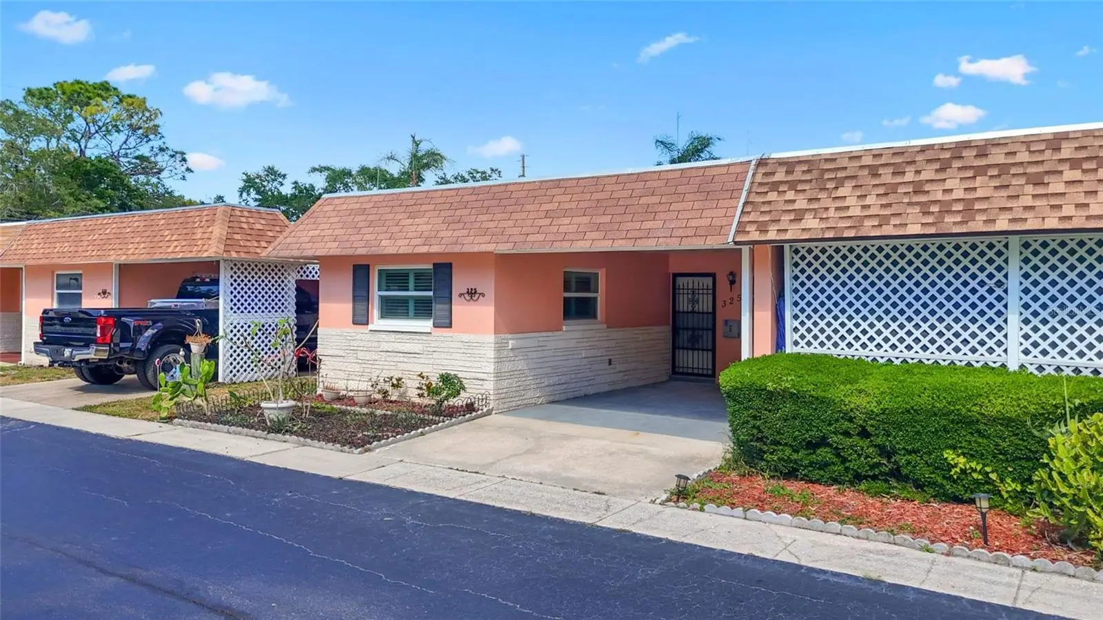 325 Sky Loch Drive, FL