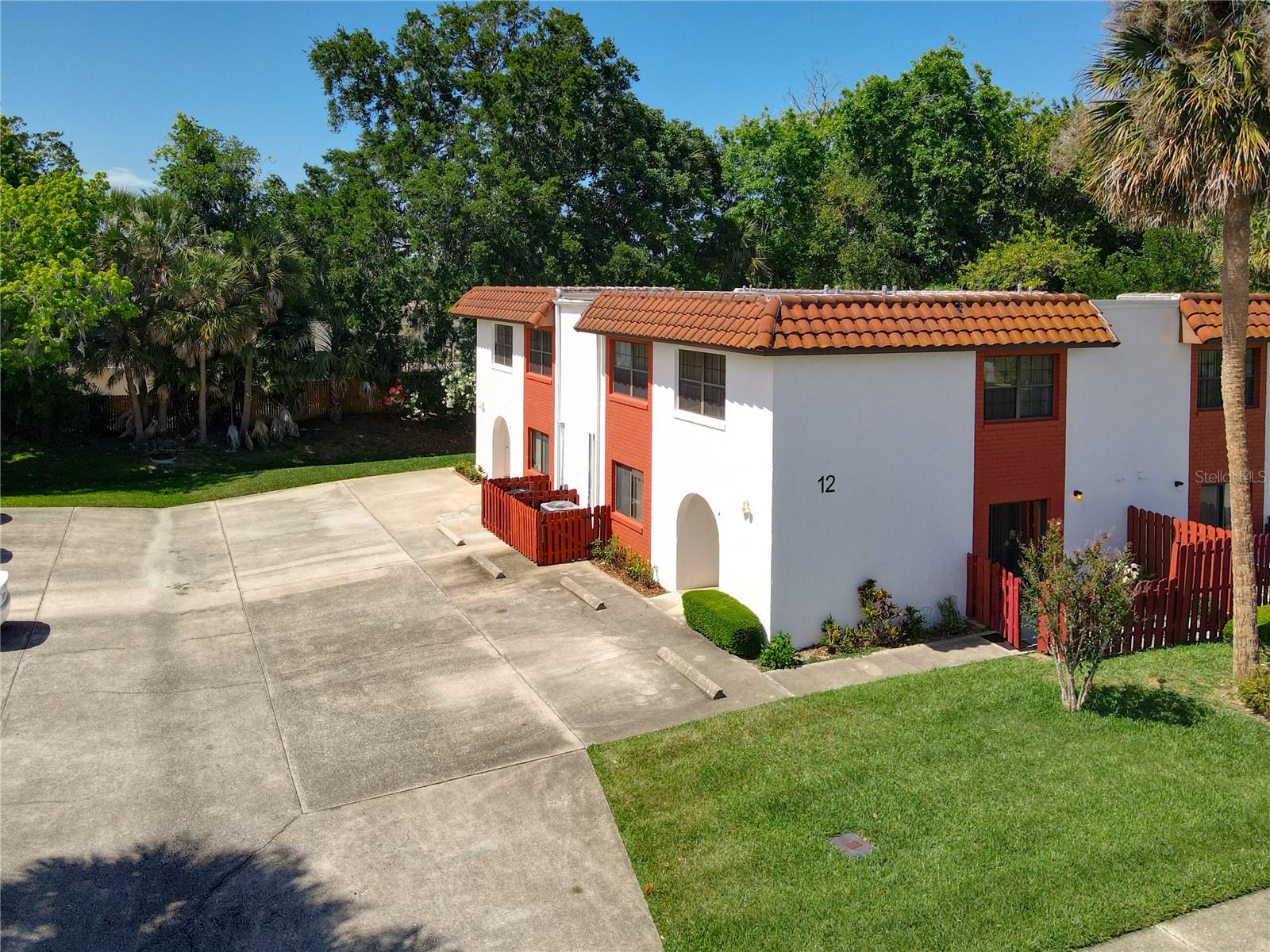 910 Big Tree Road, FL