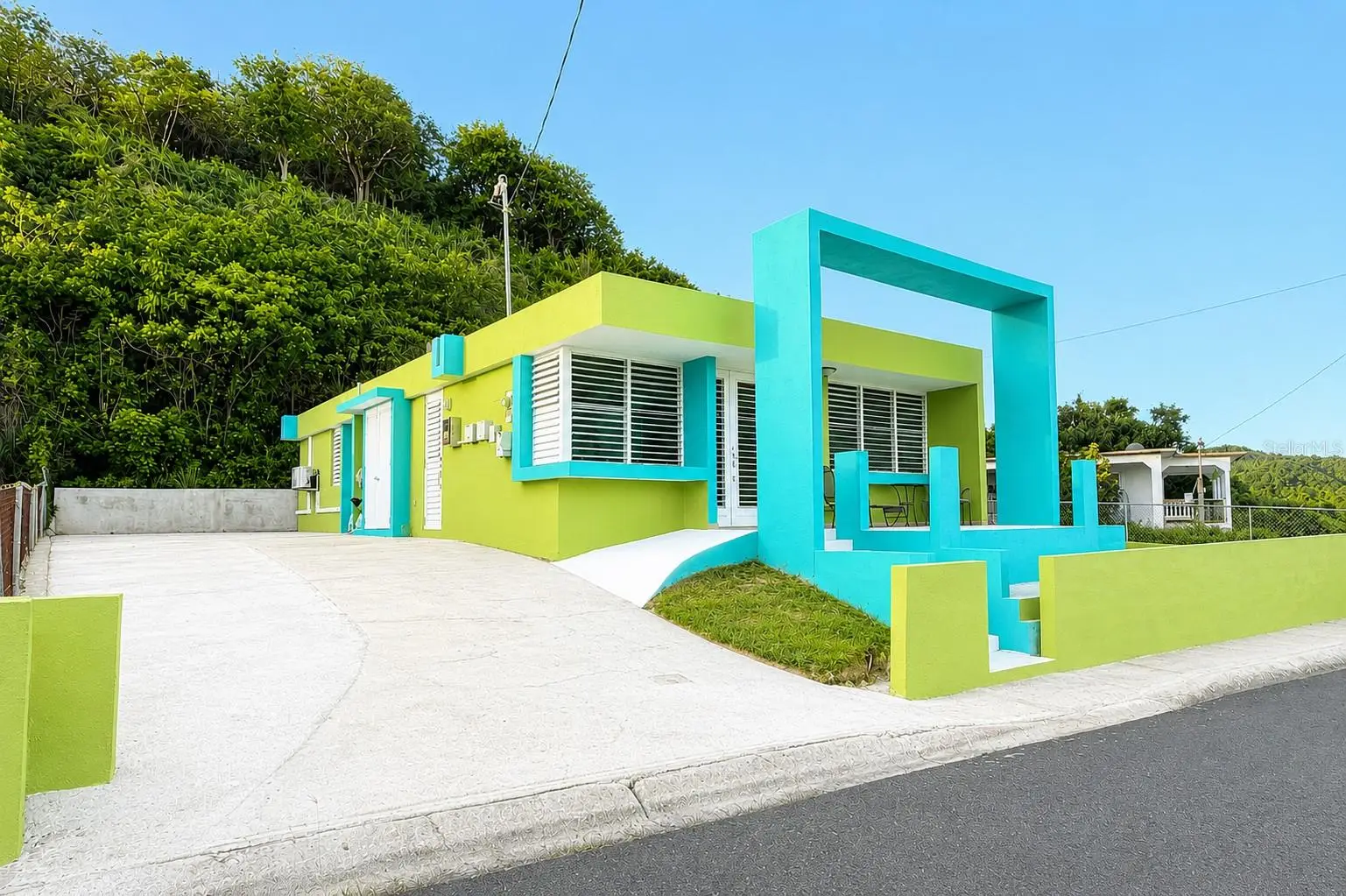 471 Calle 22 Bo. Mariani, PR