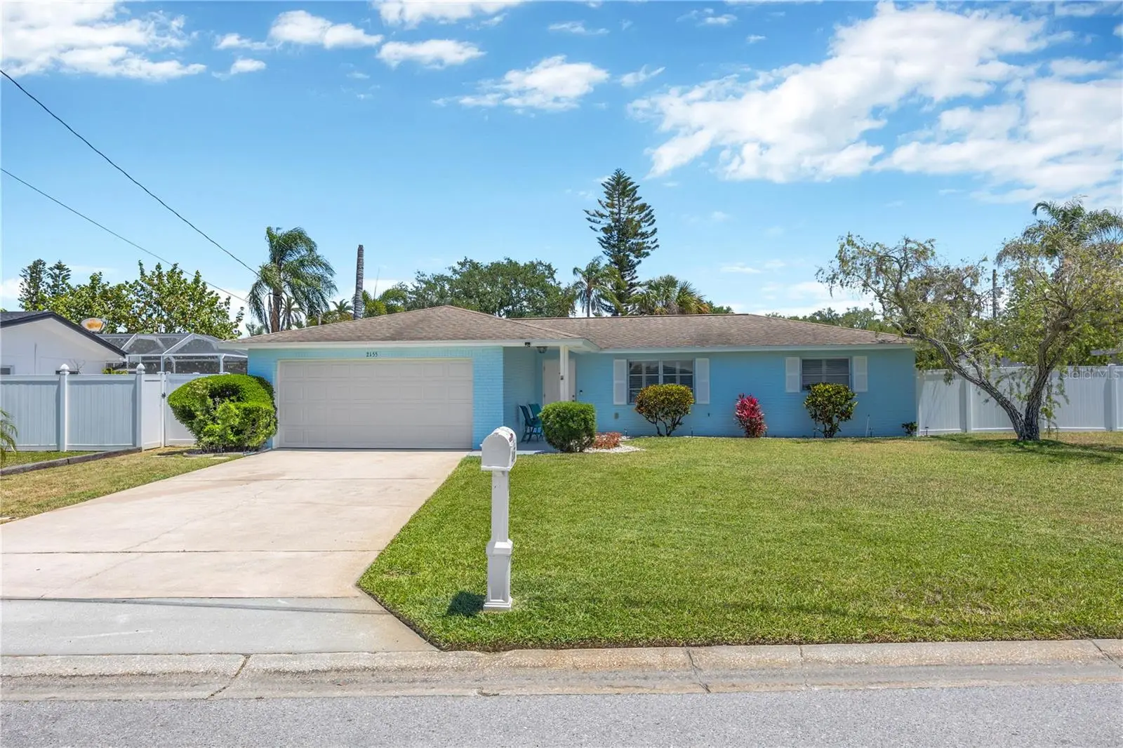 2155 Edythe Dr, FL