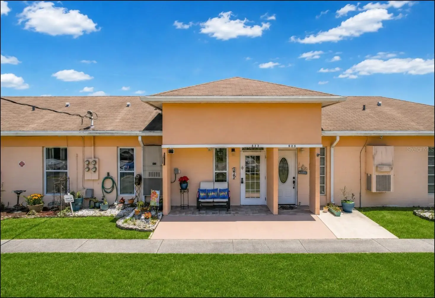 523 Club Circle, FL
