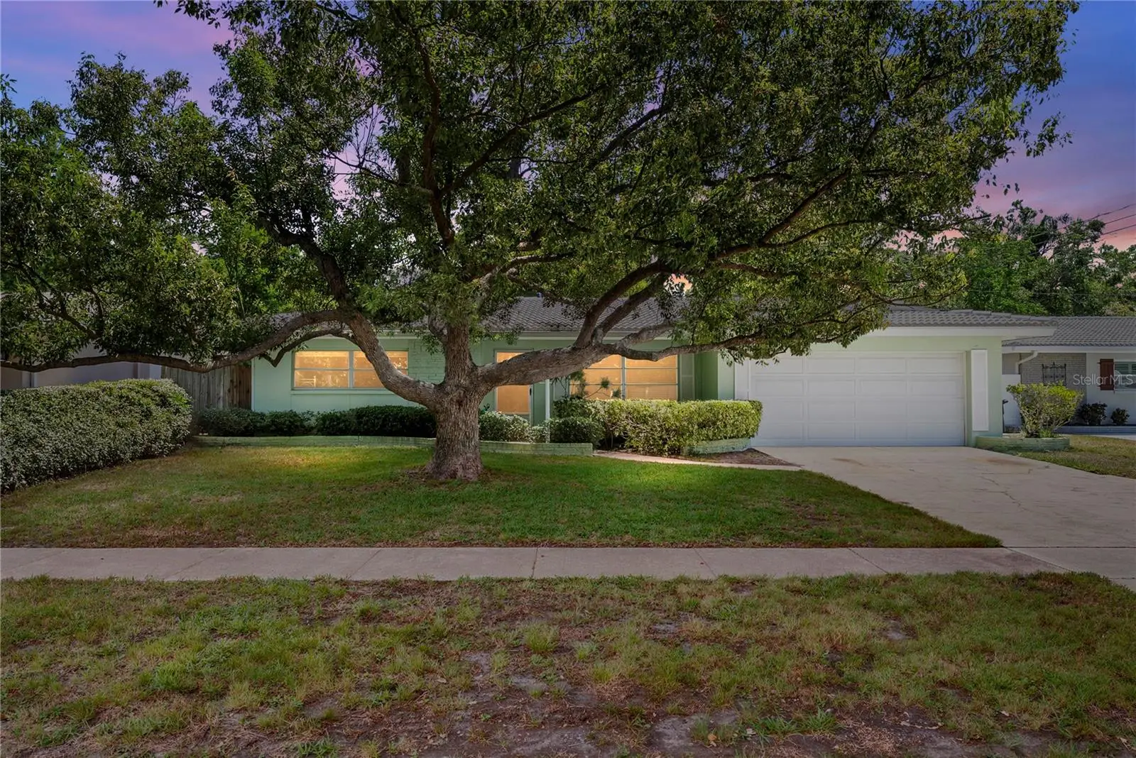 1413 Embassy Drive, FL