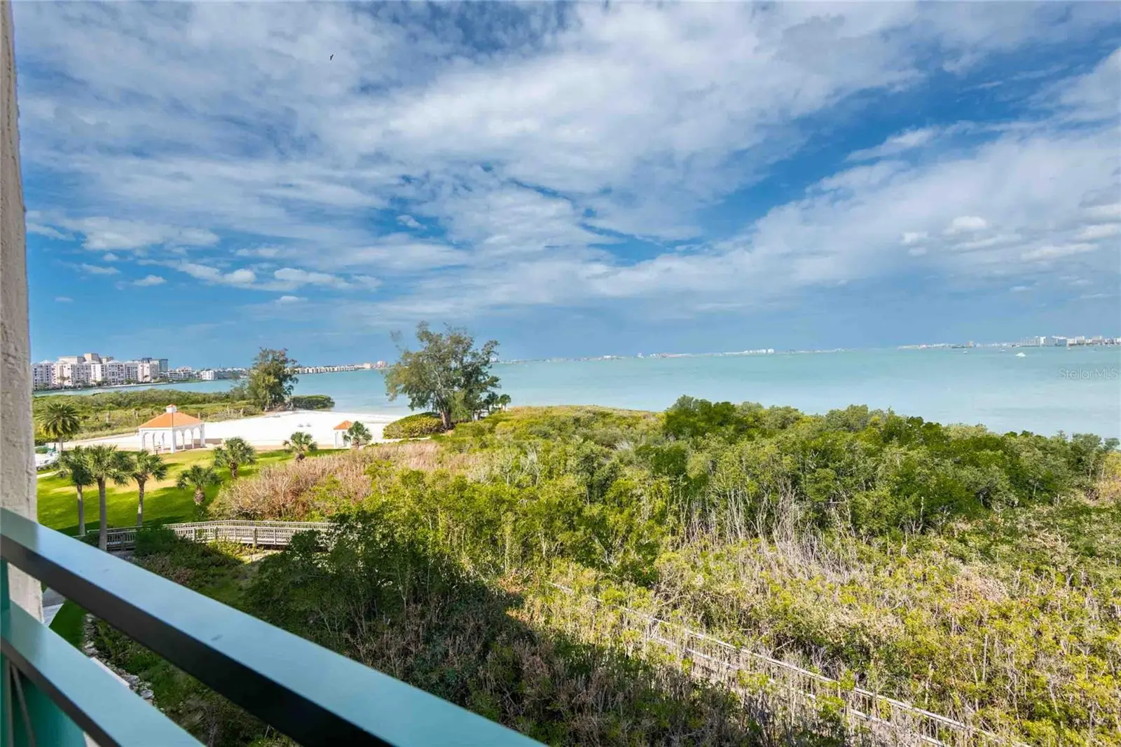 4737 Dolphin Cay Lane, FL