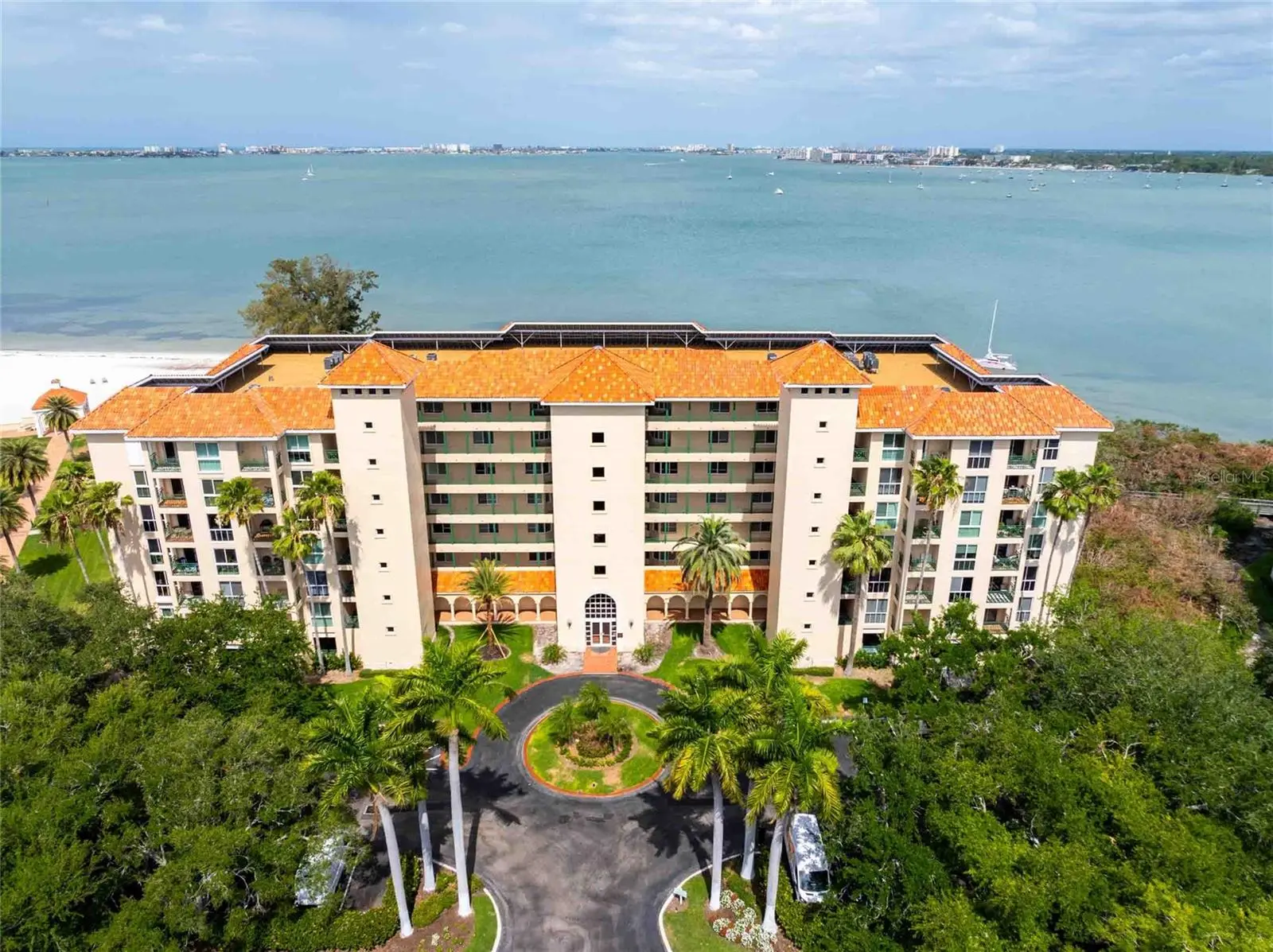 4737 Dolphin Cay Lane, FL