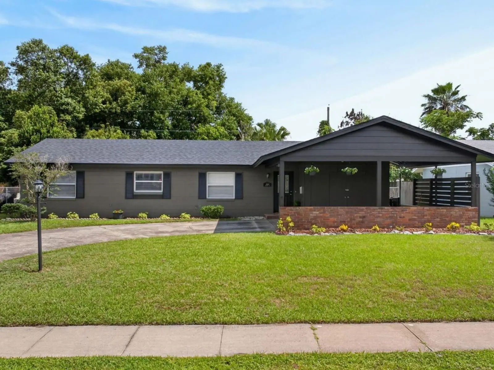 2803 Banchory Road, FL