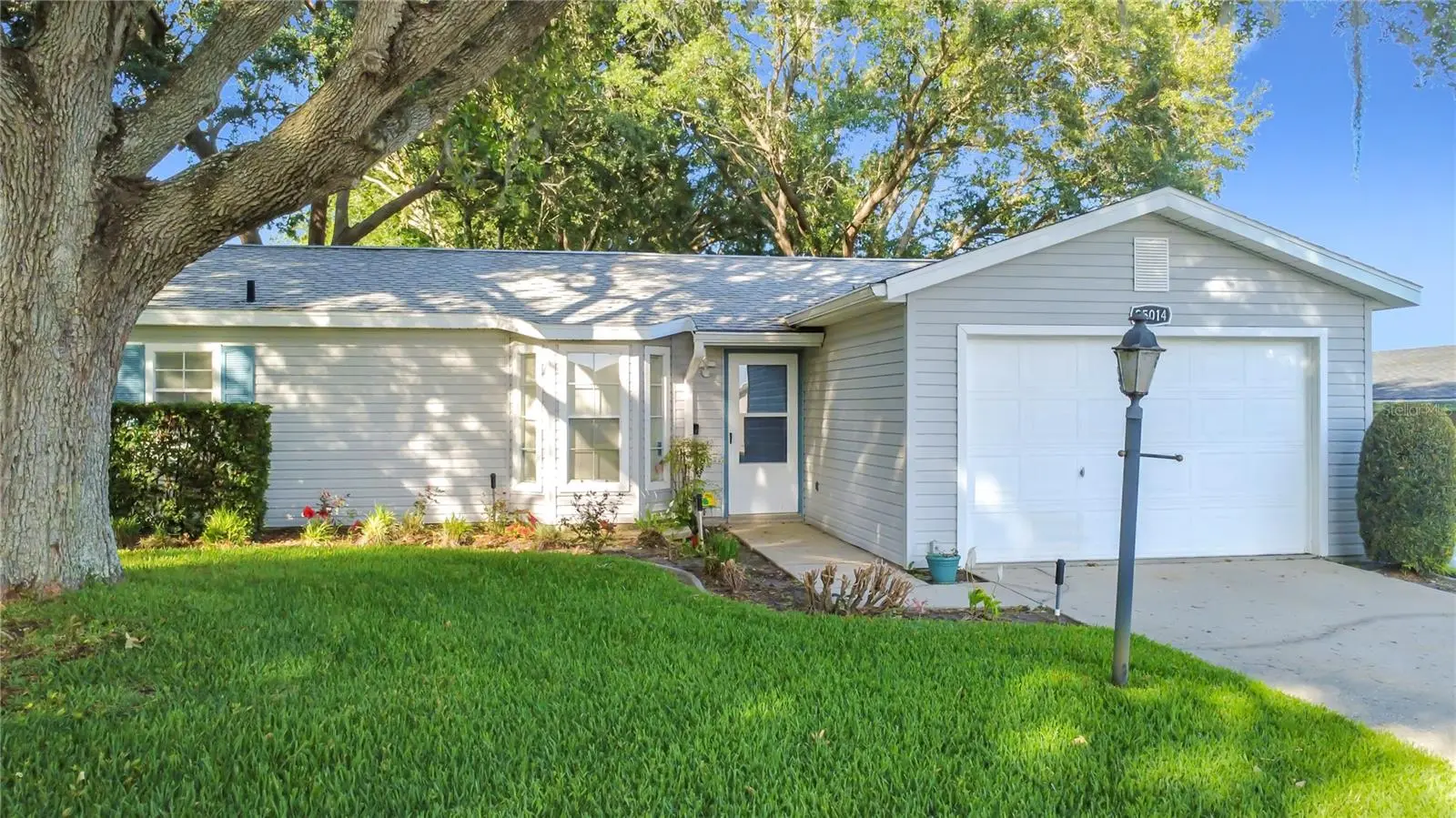 25014 Pine Hill, FL