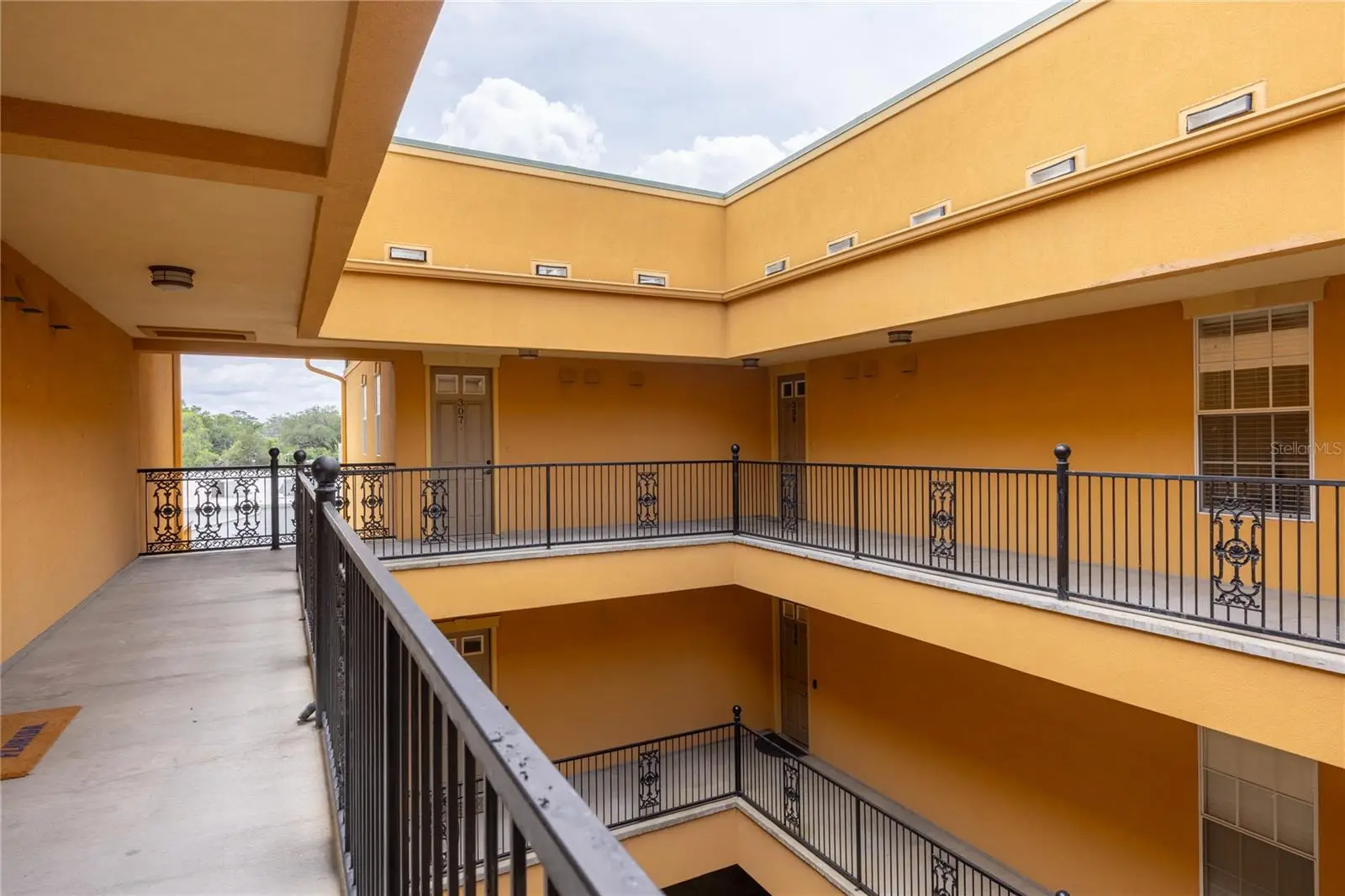 325 14th Street, FL