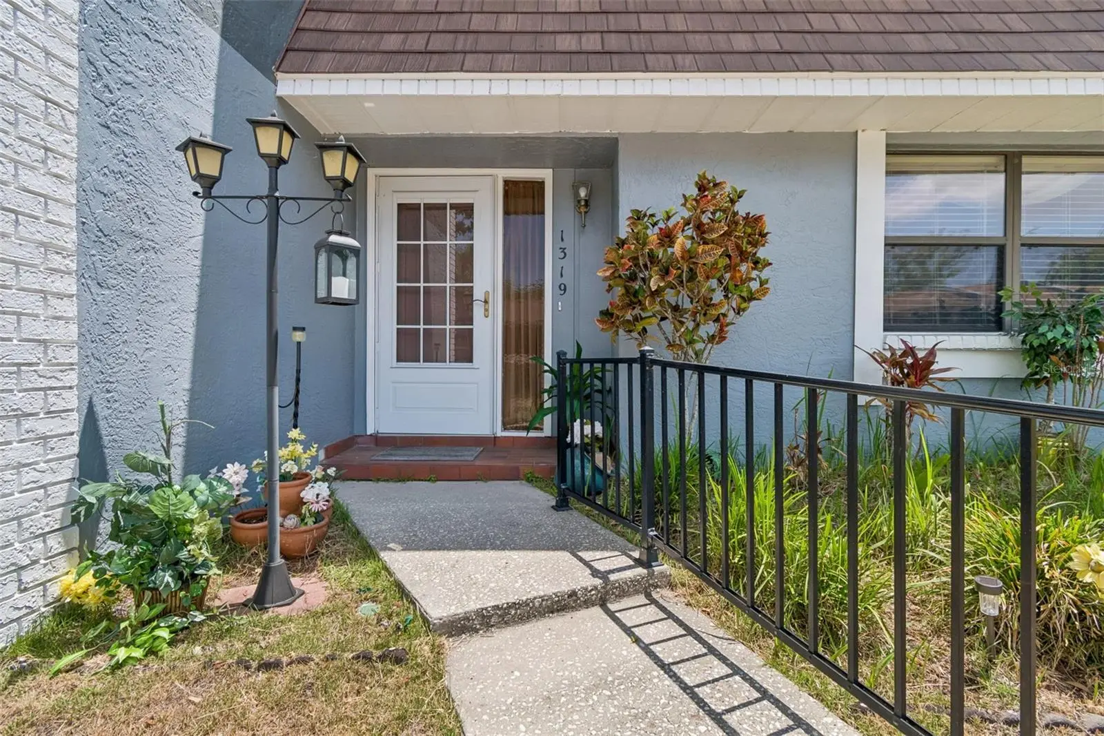 1319 Abbey Crescent Lane, FL
