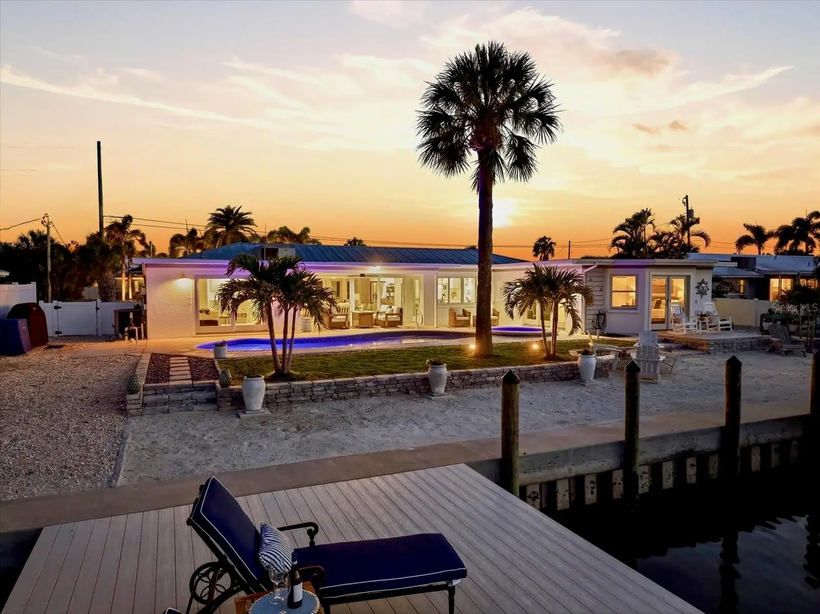 617 Dundee Lane, FL