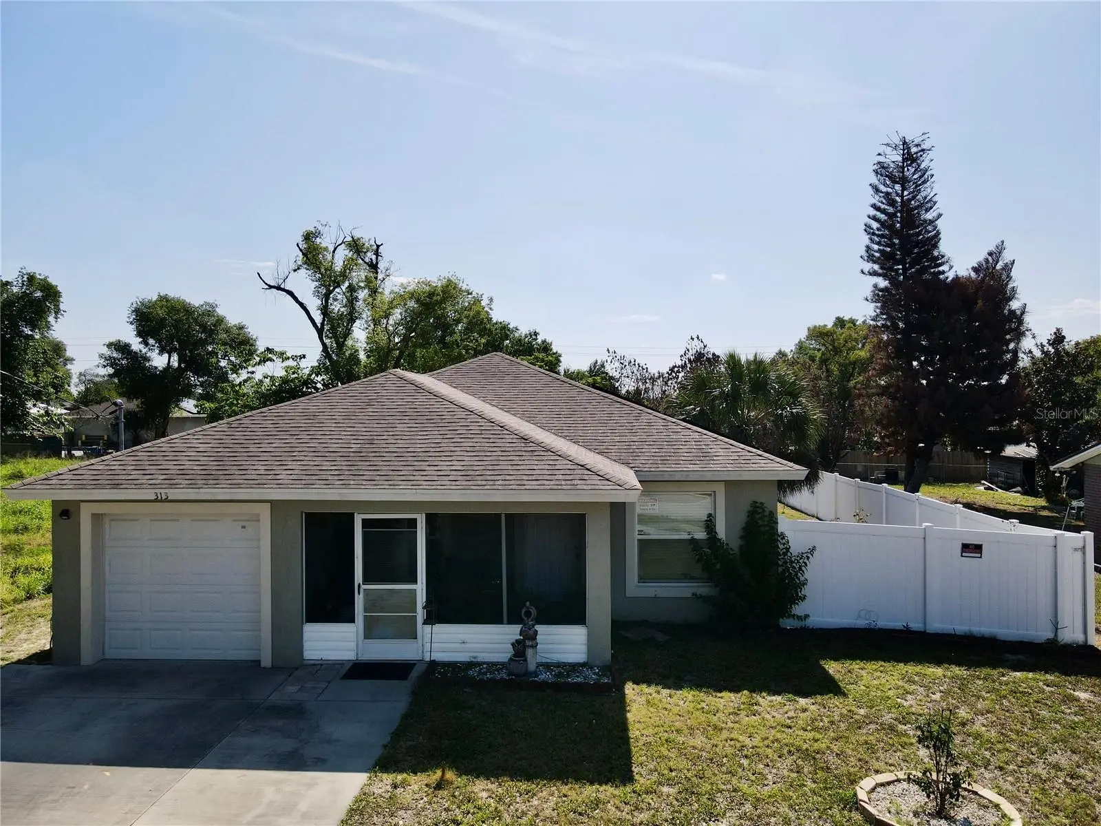 313 Oak Street, FL