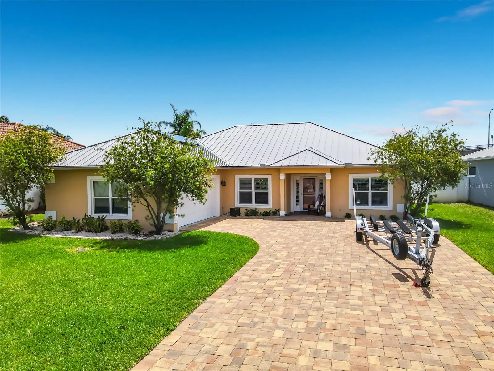 21 Richmond Dr, FL