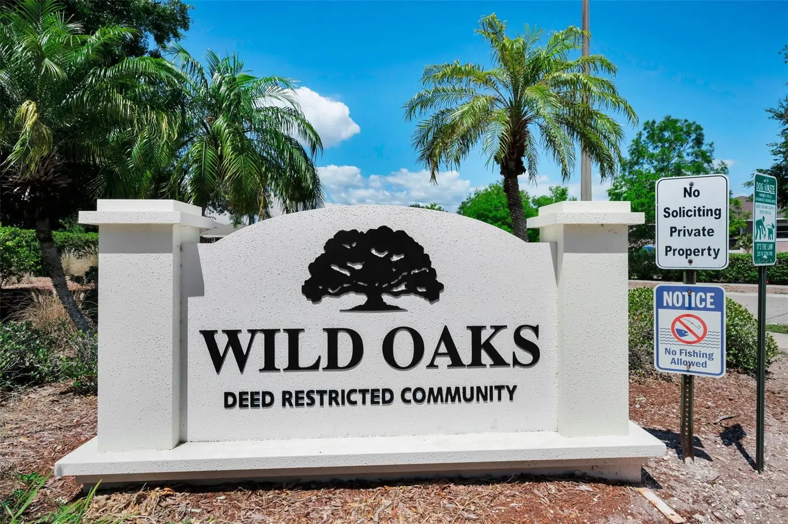 8202 Wild Oaks Circle, FL