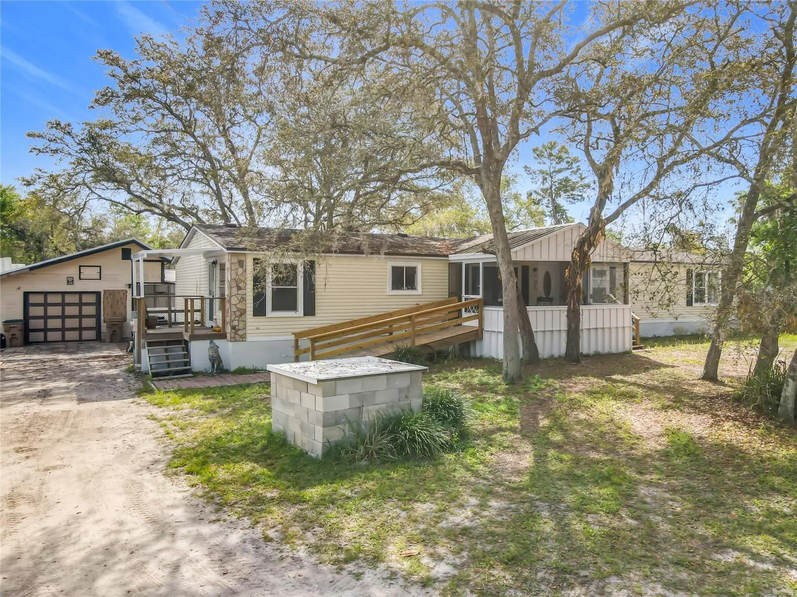 45750 Pine Street, FL