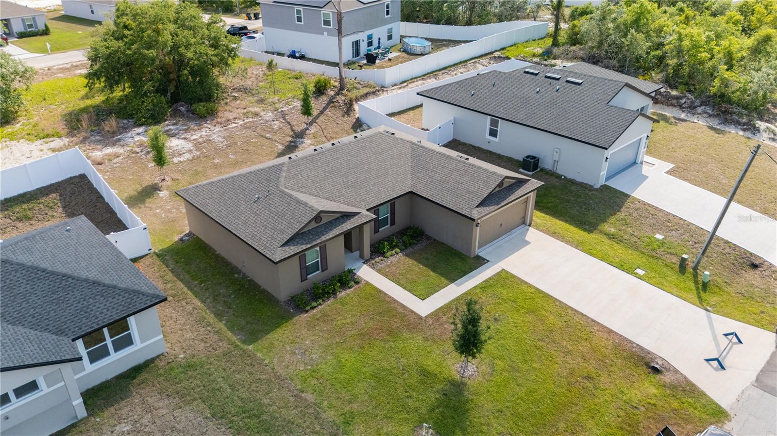 414 Caribbean Court, FL