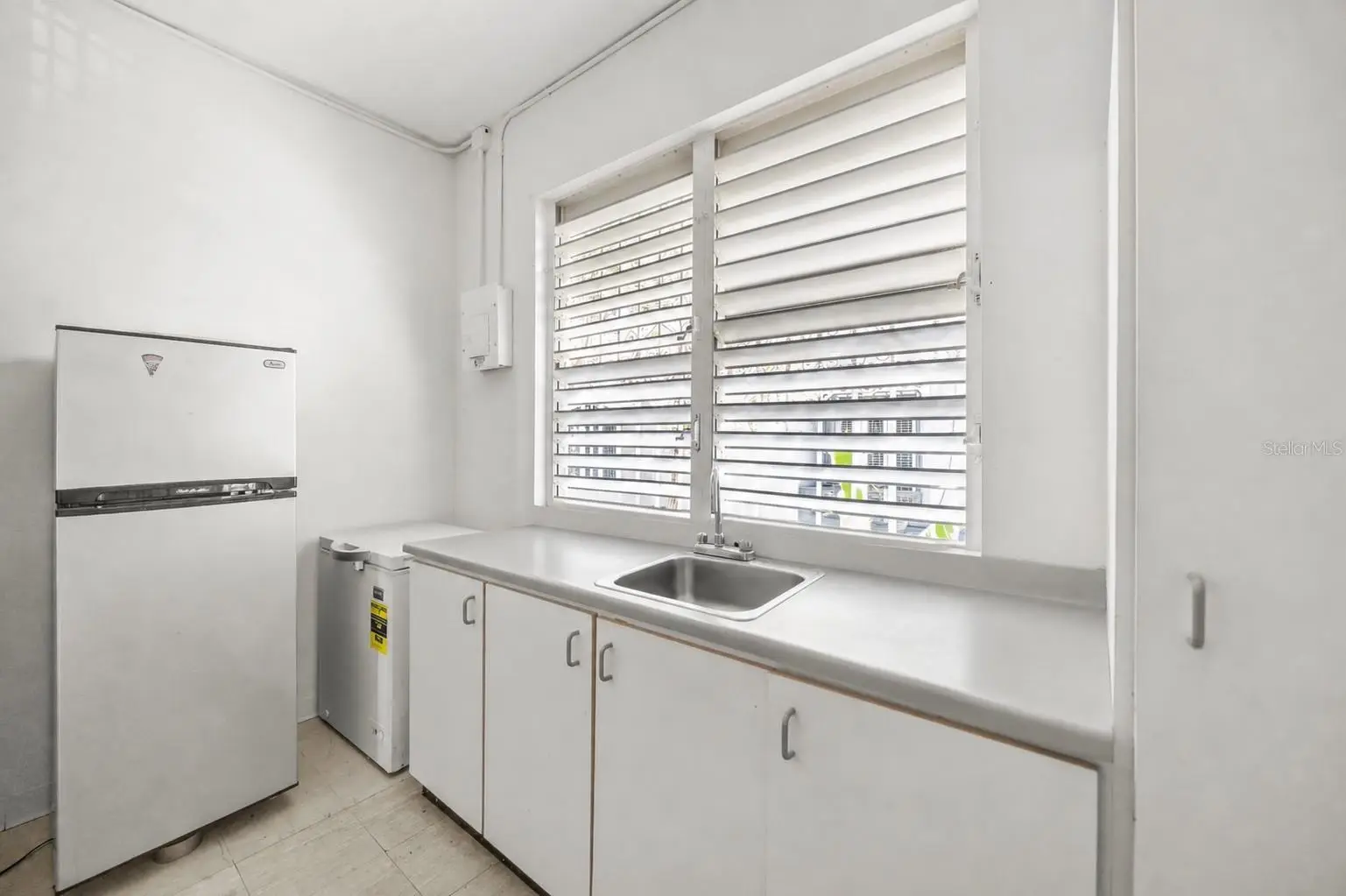 1410 Americo Salas, PR