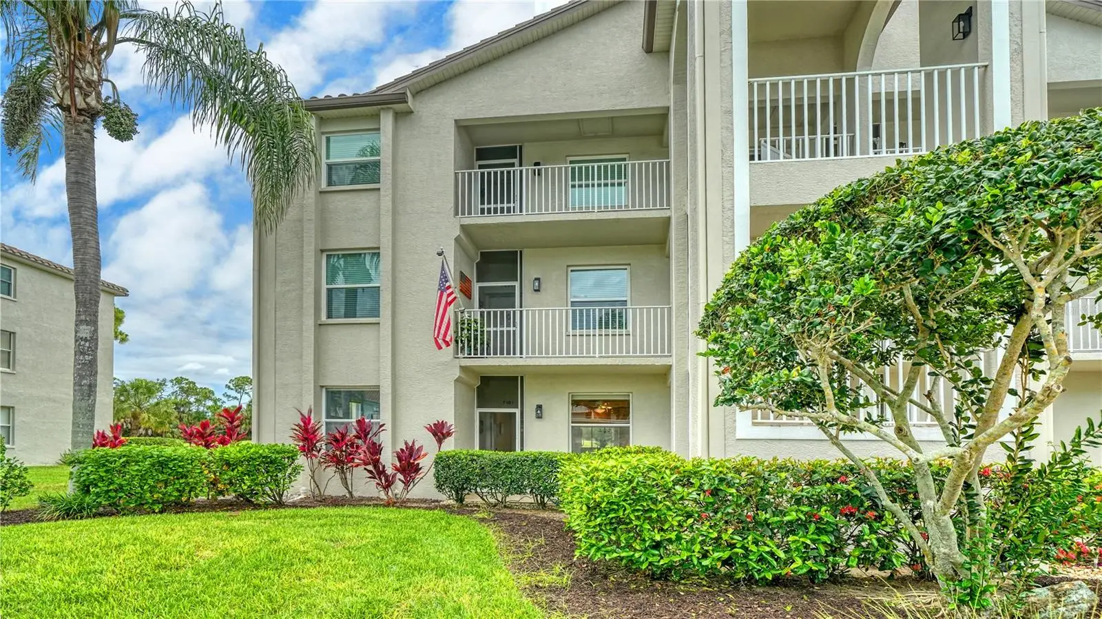 8755 Olde Hickory Avenue, FL