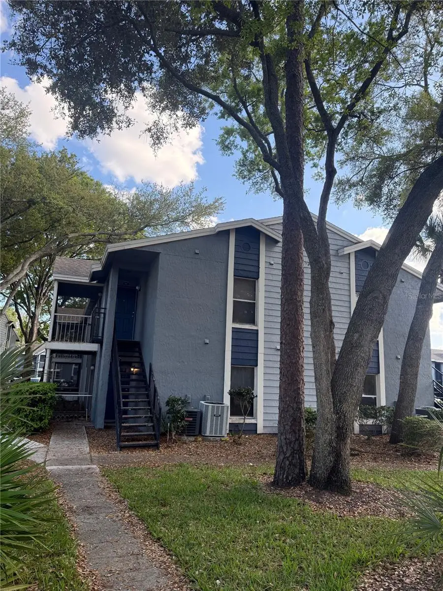 3827 Bay Club Cir, FL