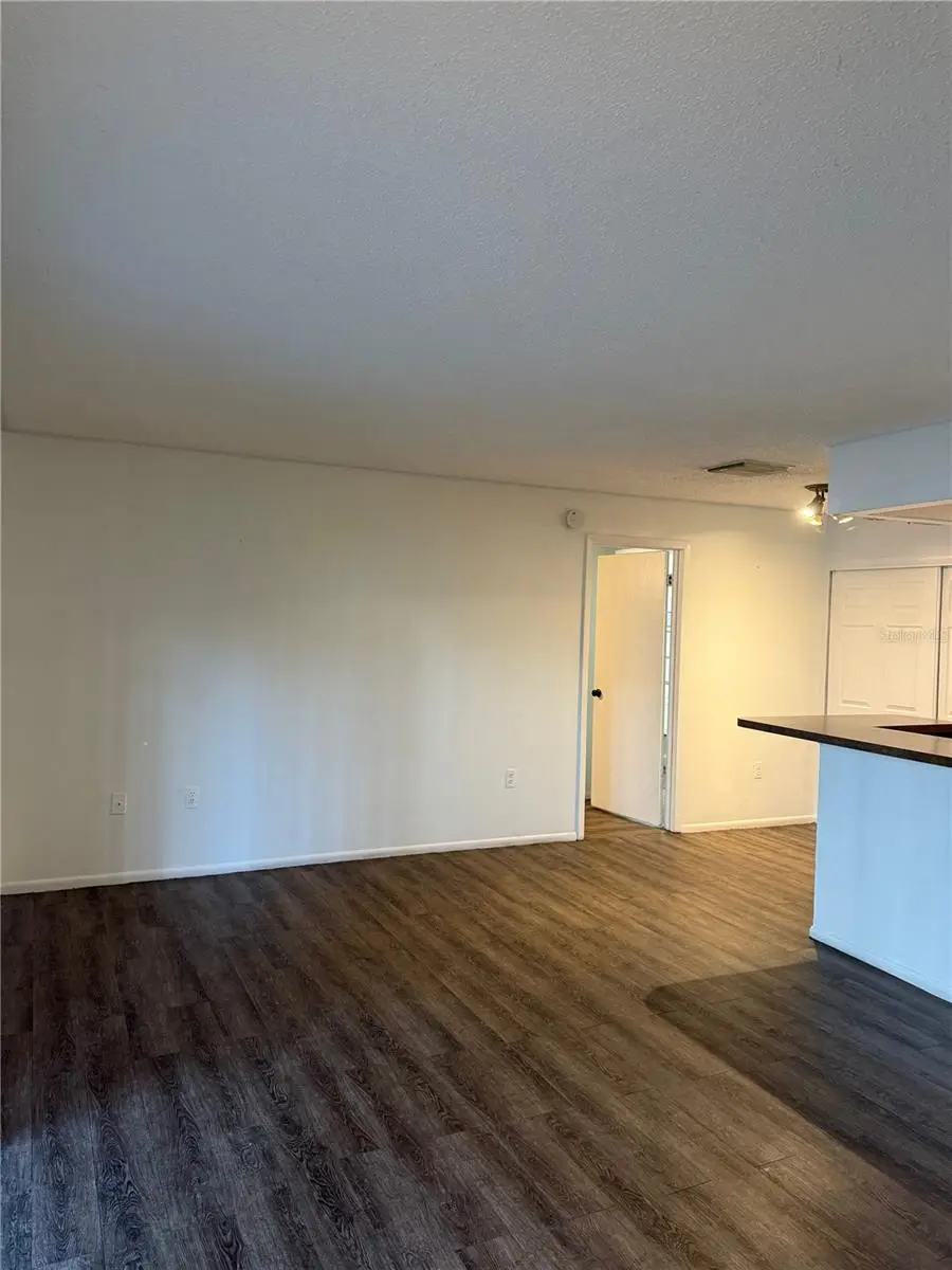 3827 Bay Club Cir, FL