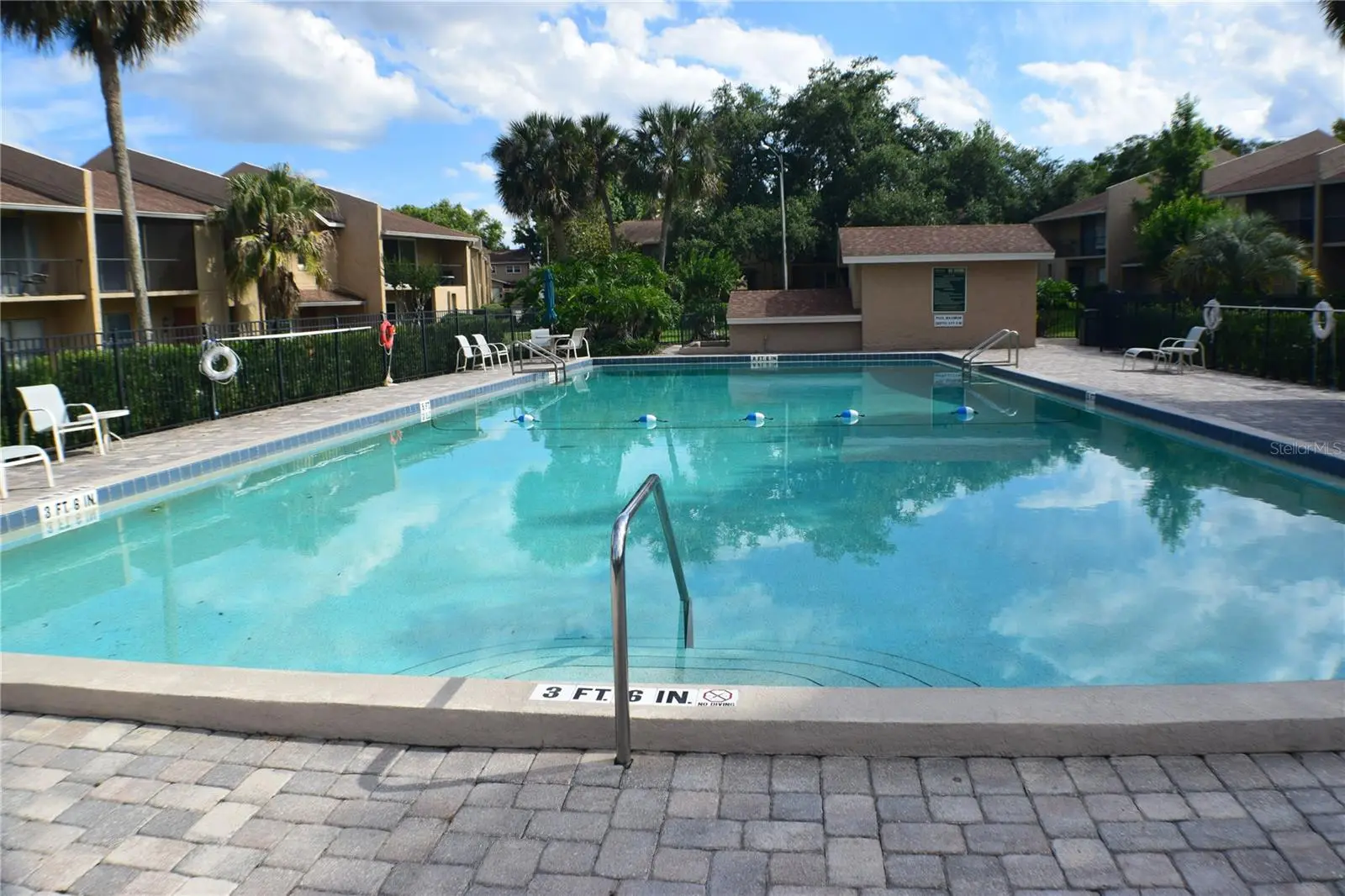 814 Park Lake Circle, FL