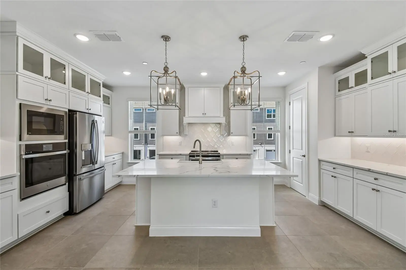 222 Pasquala, FL
