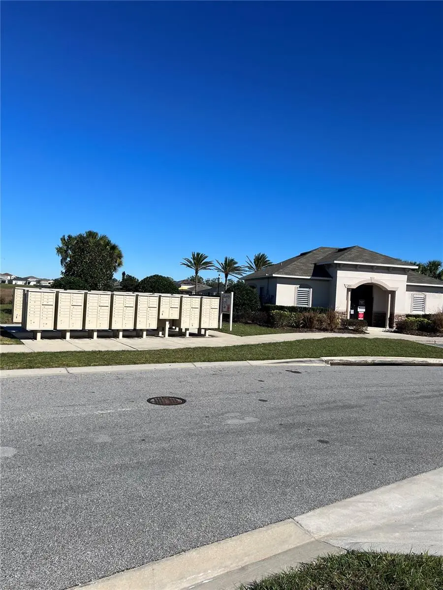 604 Sarner Pass Way, FL