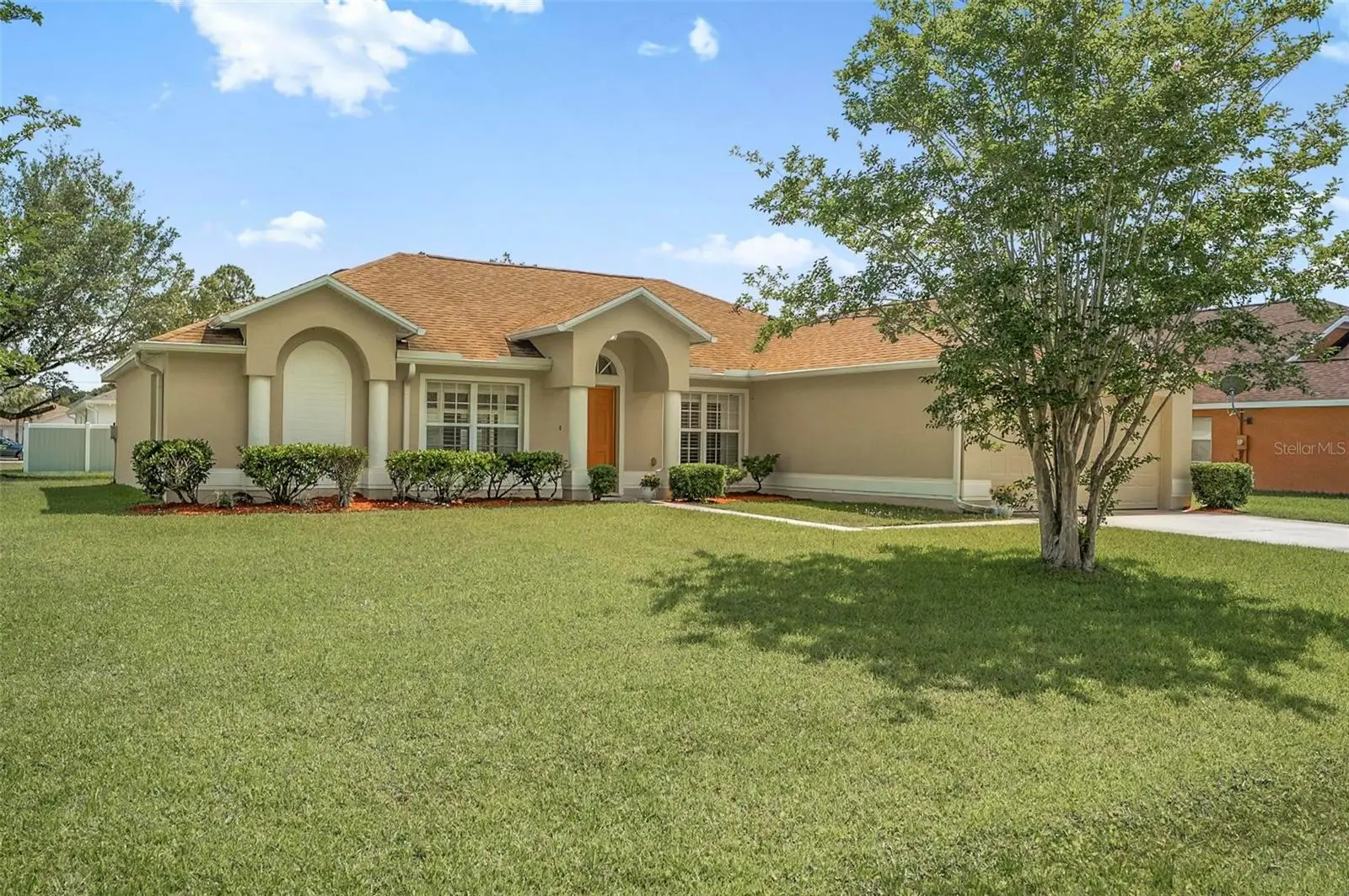 1 Ethan Pl, FL