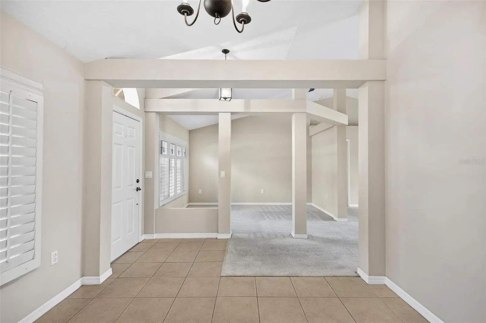 1 Ethan Pl, FL