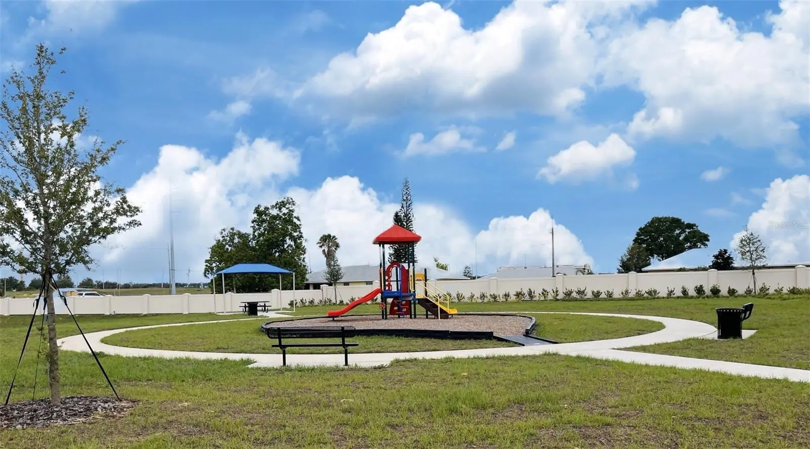 437 Marion Loop, FL