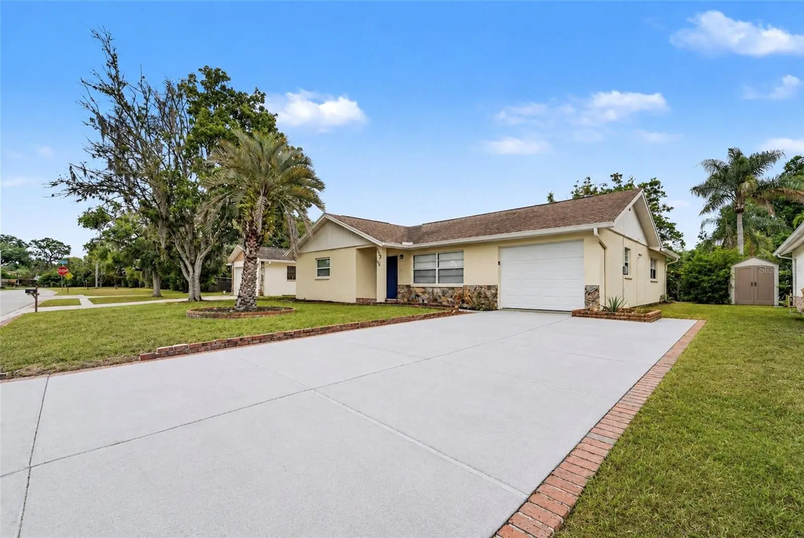 8332 Fishhawk Avenue, FL