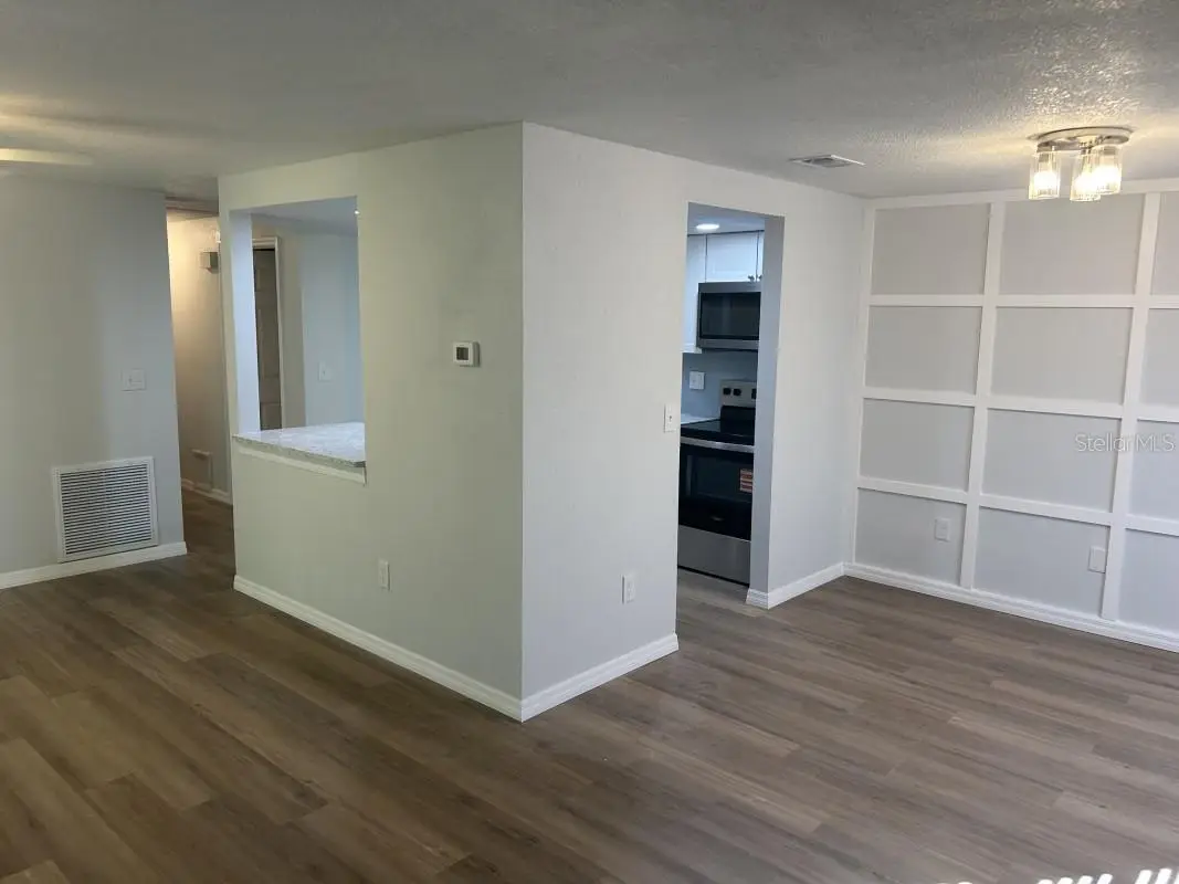121 Loblolly Court, FL