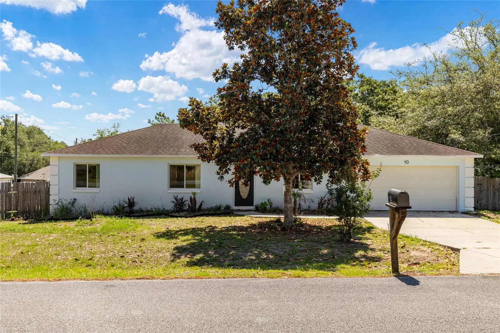 10 Pecan Radial Trace, FL