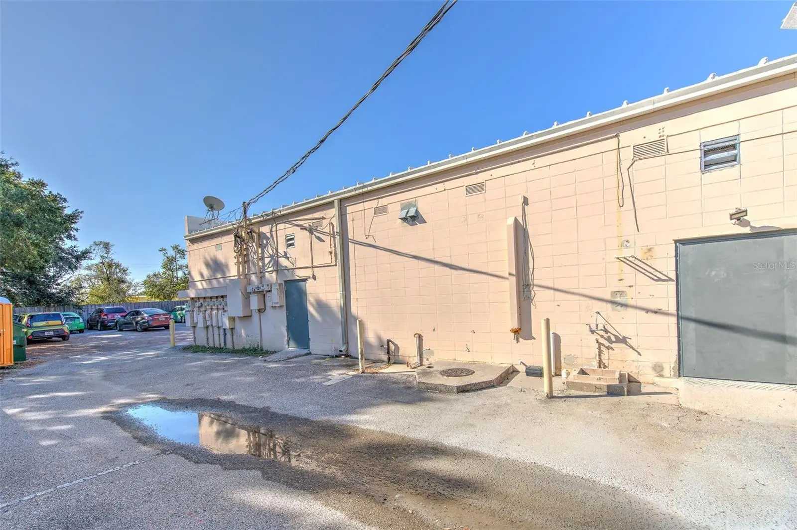 14815 Florida Avenue, FL