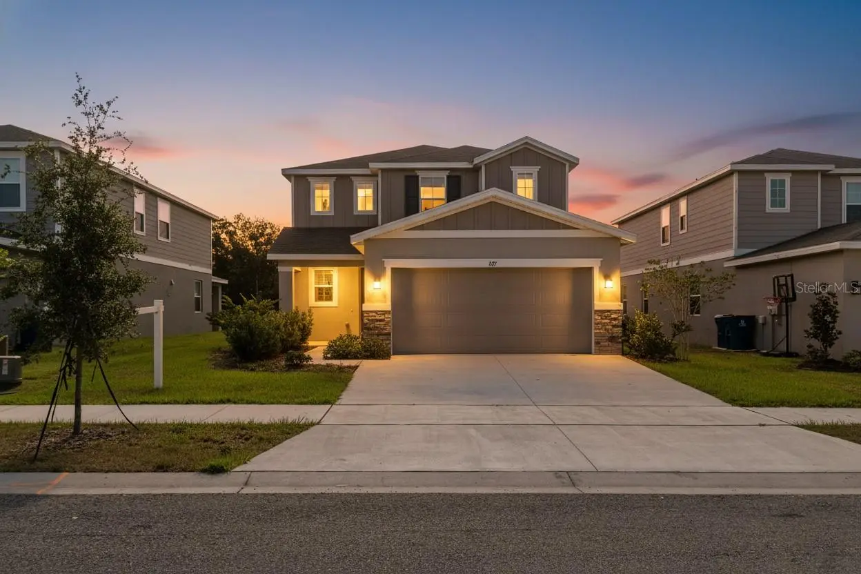 821 Blue Creek Drive, FL