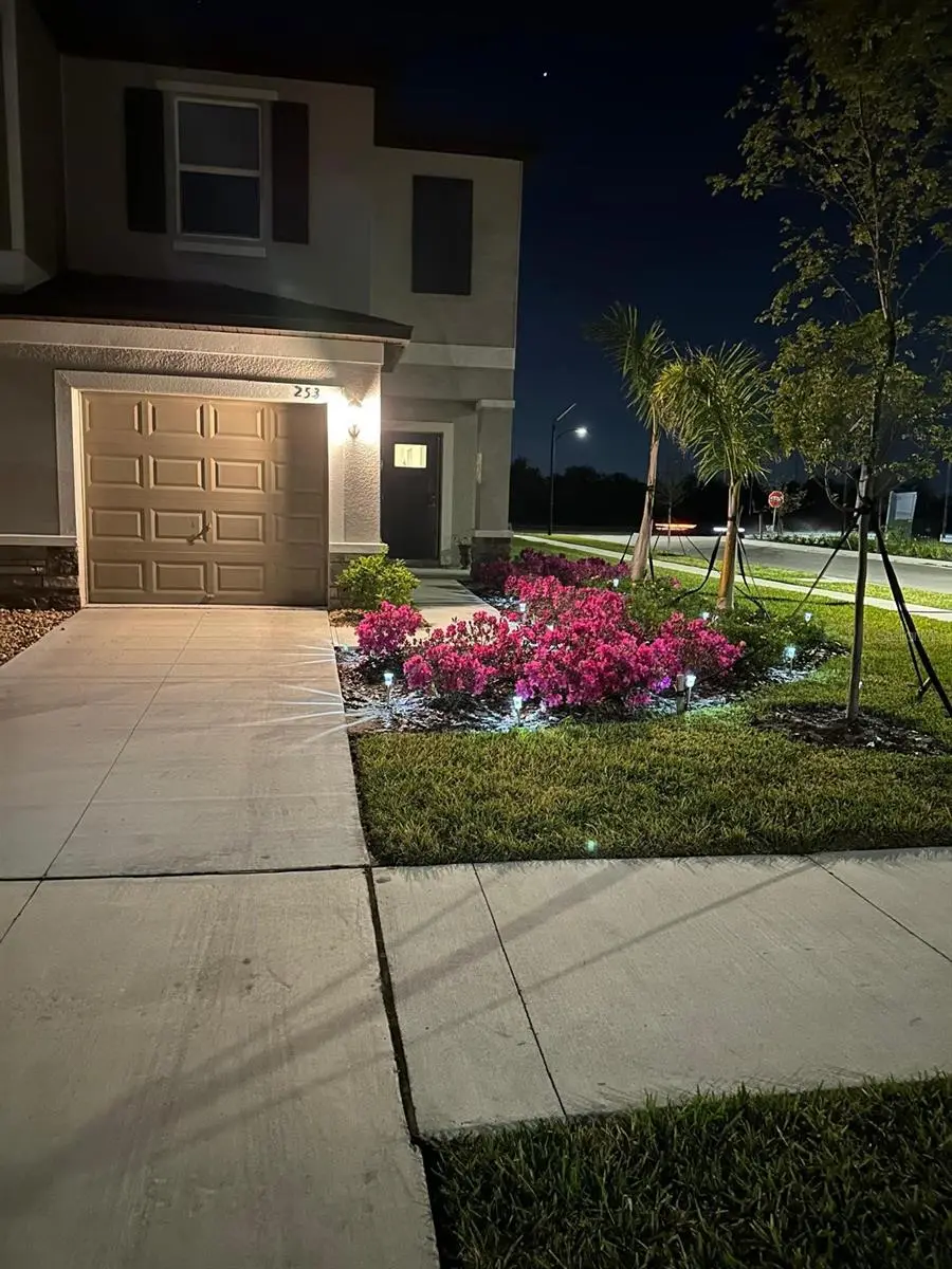 253 Tulip Banded Way, FL