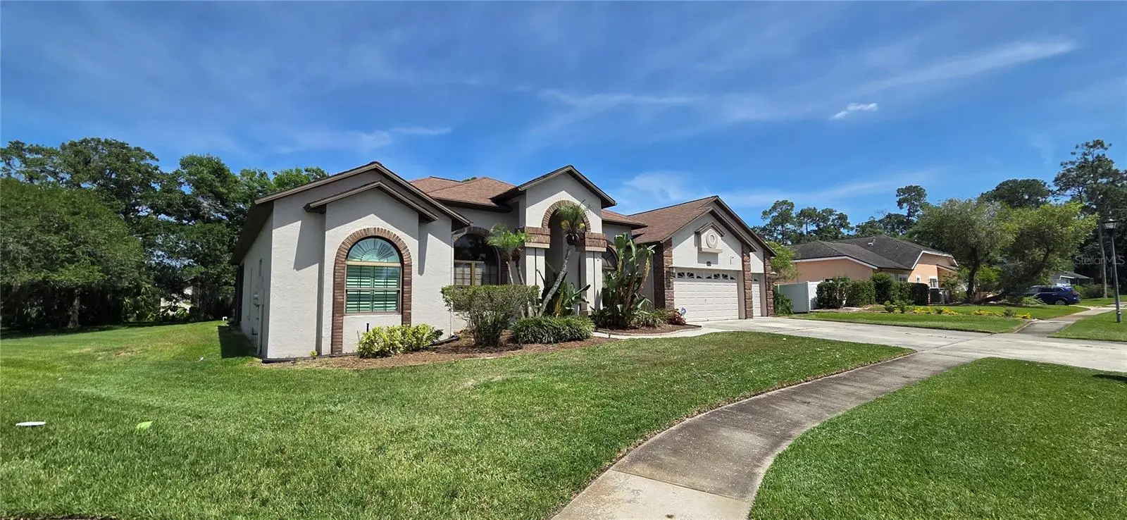 3904 Hidden Spring Place, FL