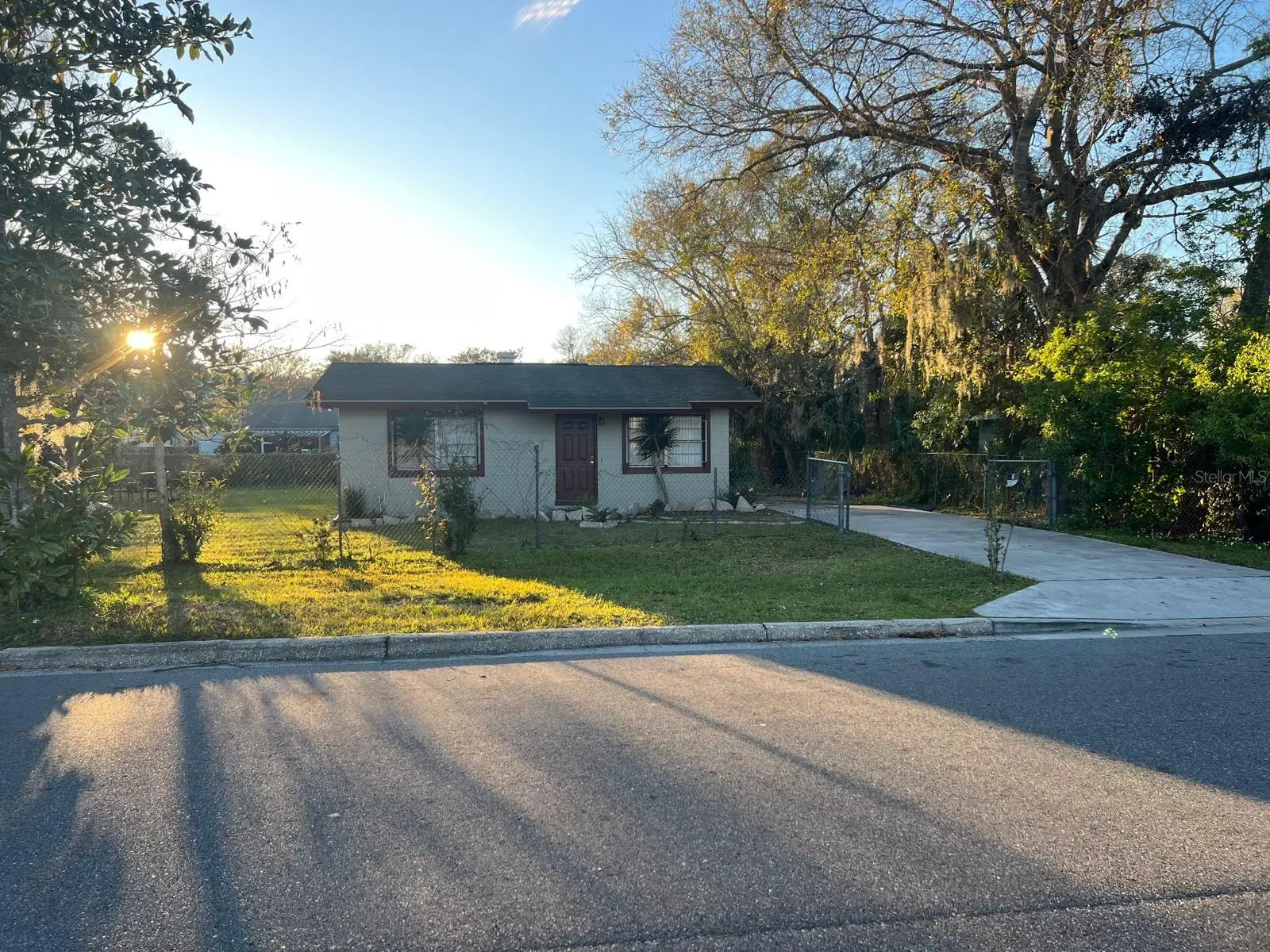 1112/1114 Bay Avenue, FL