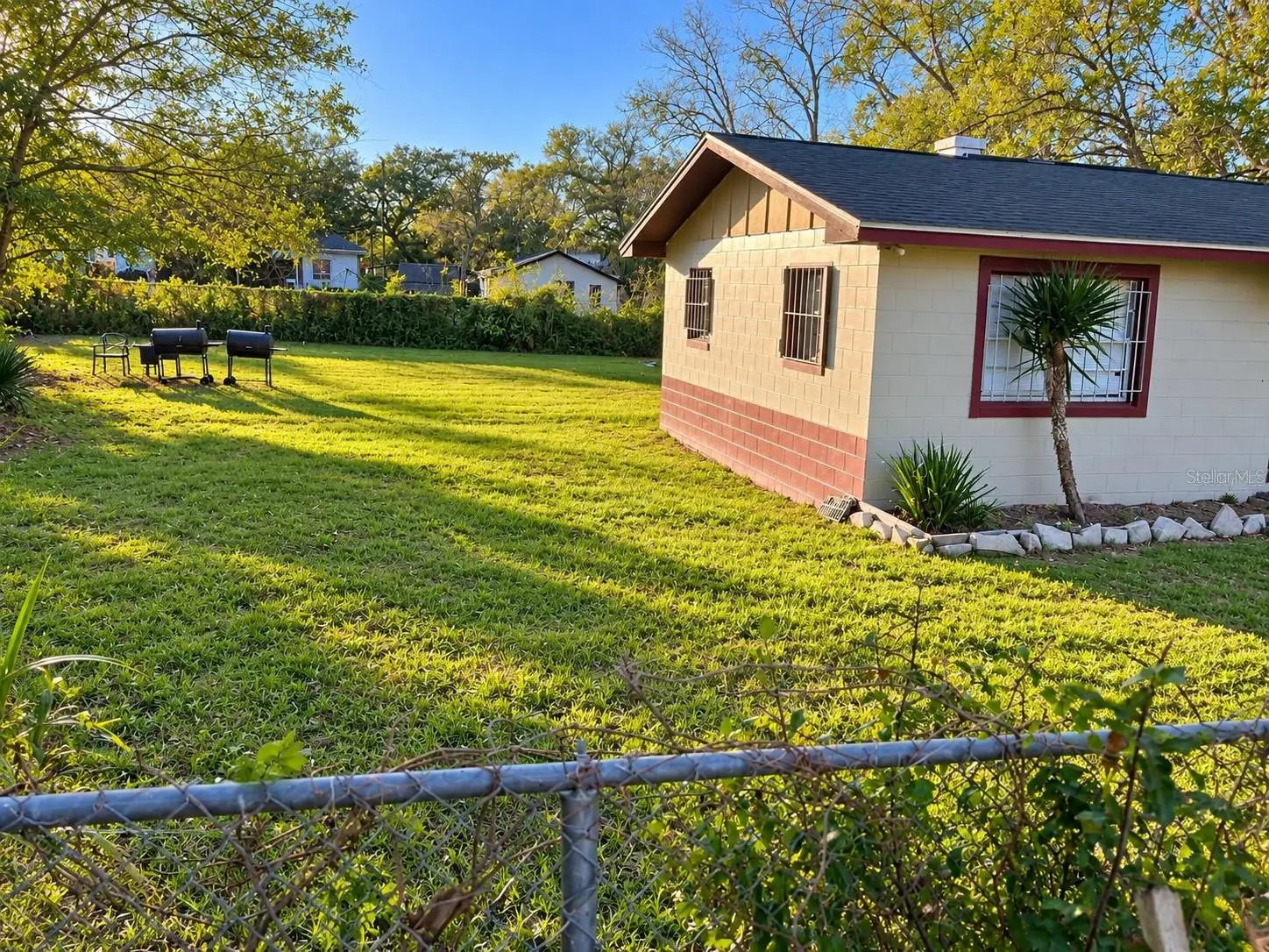 1112/1114 Bay Avenue, FL