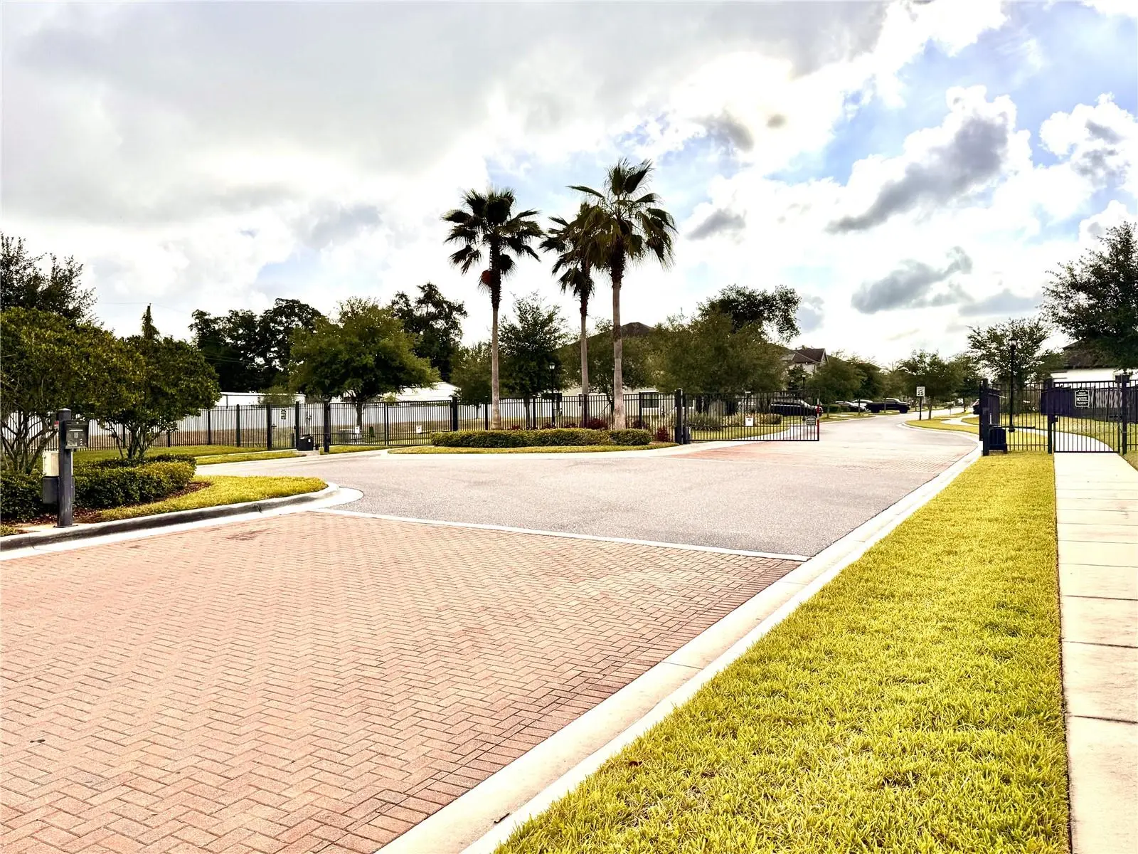 1020 Oliveto Verdi Court, FL