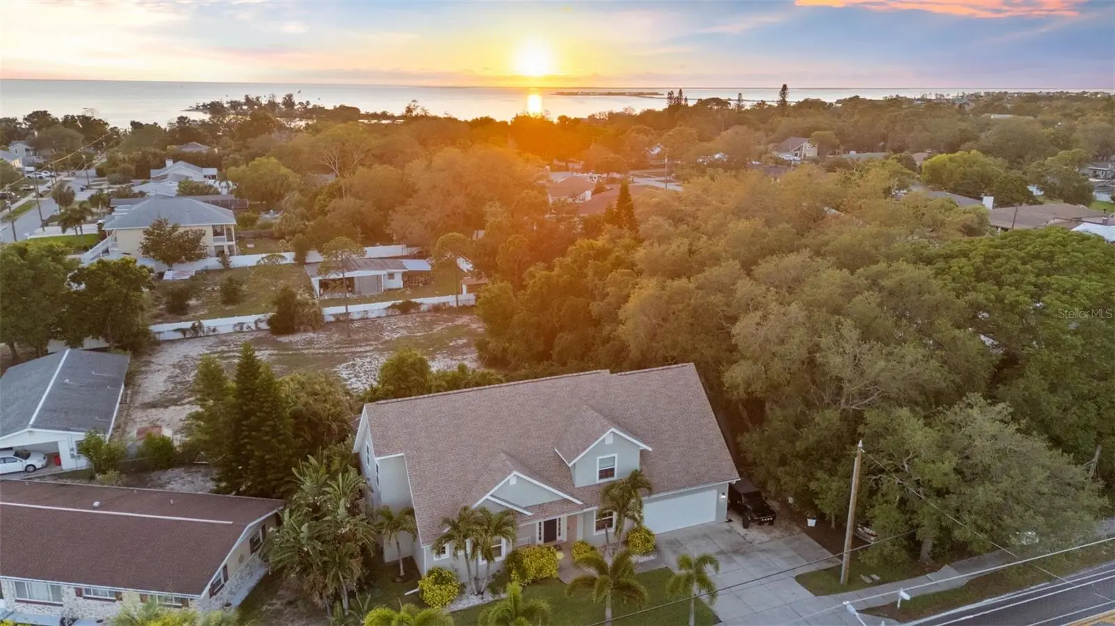 112 Florida Avenue, FL