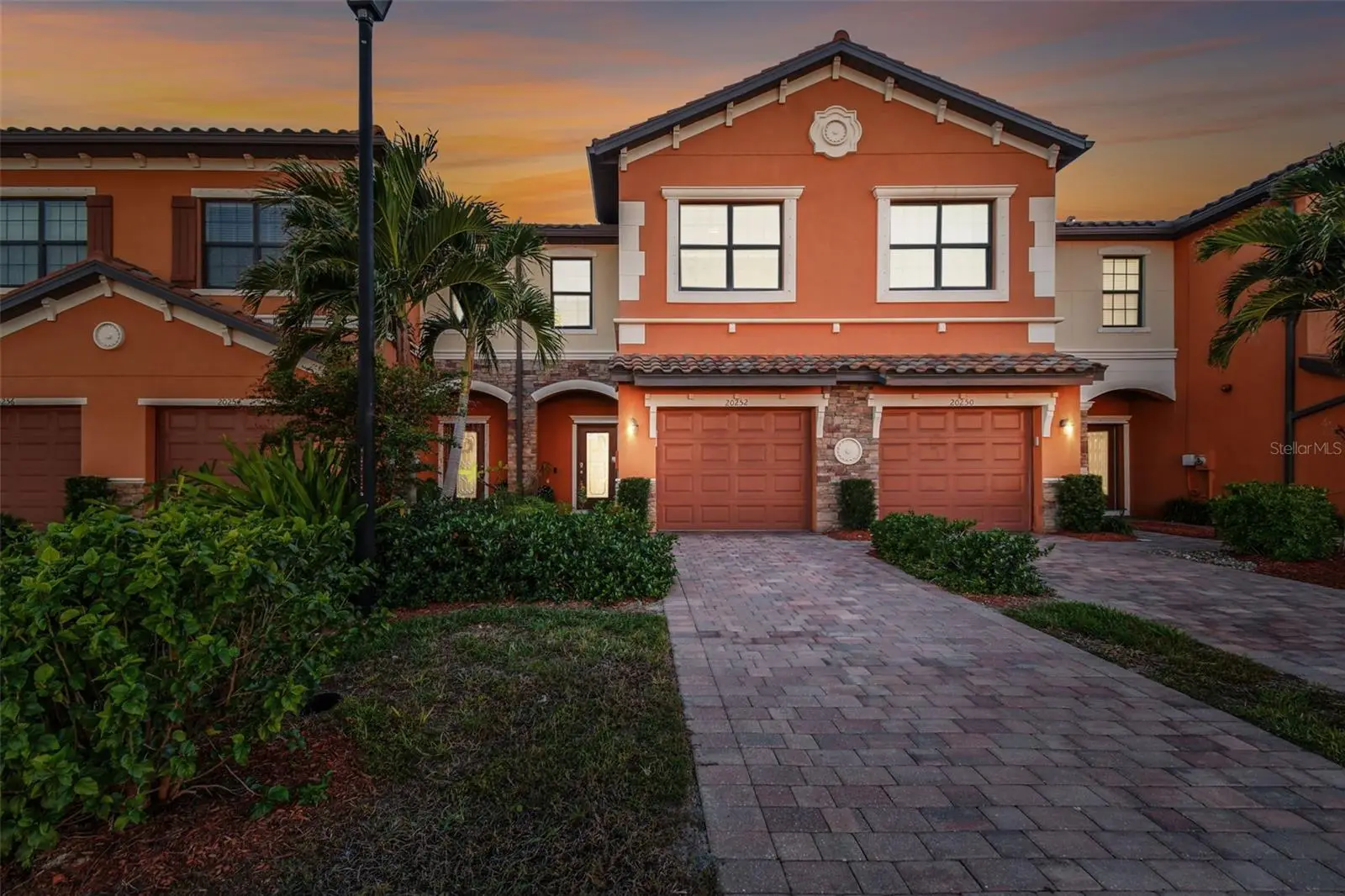 20252 Lagente Circle, FL