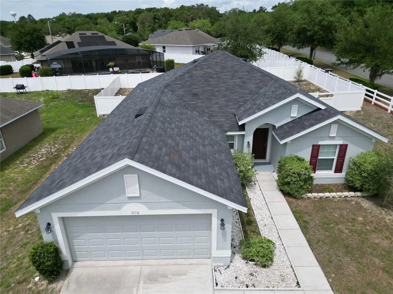 906 Chestnut Drive, FL