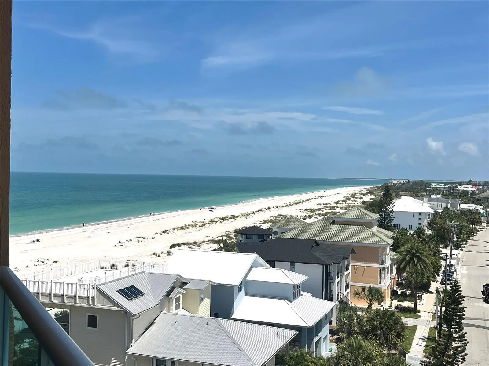 880 Mandalay Avenue, FL