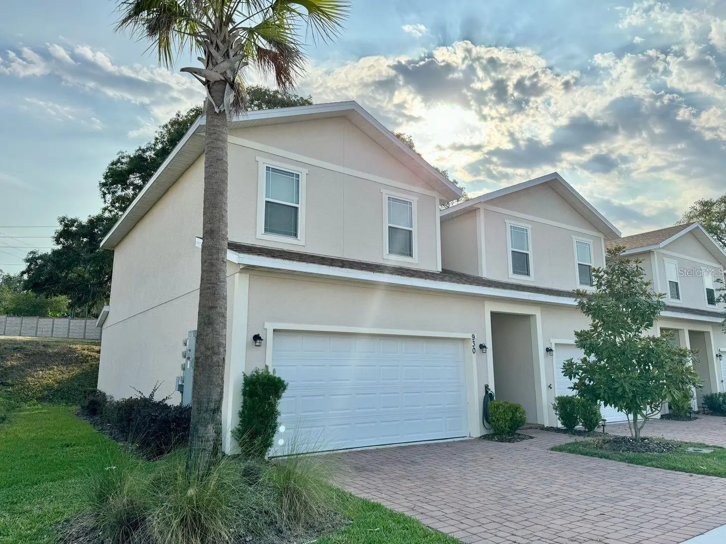 930 Lakefront Village Dr